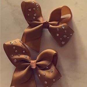 Cute little bow hair accessories handmade crystals 🎀👧🏻